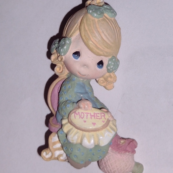 Precious Moments Jewelry - 2000 Precious Moments resin MOTHER pin brooch